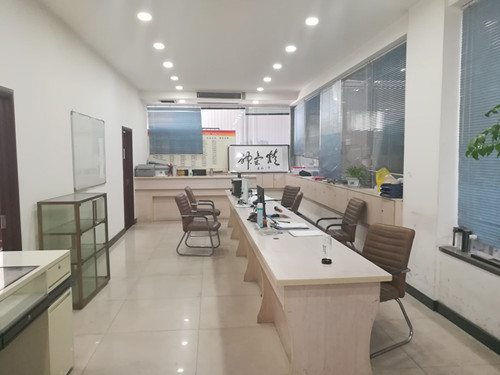 鄭州河南鑫馬不銹鋼制品有限公司業(yè)務洽談室.jpg